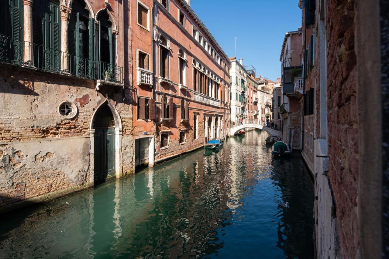 Ve.n.i.ce Cera San Moise * Venedig